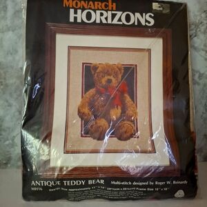 1985 Vintage Monarch Horizons Antique Teddy Bear Multi-Stitch Kit Pure Wool NEW